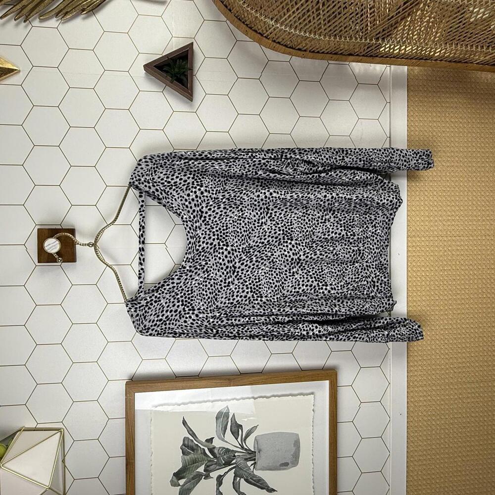 Peyton Jensen from Evereve Lightweight Jersey Animal Print Top - Size - Medium